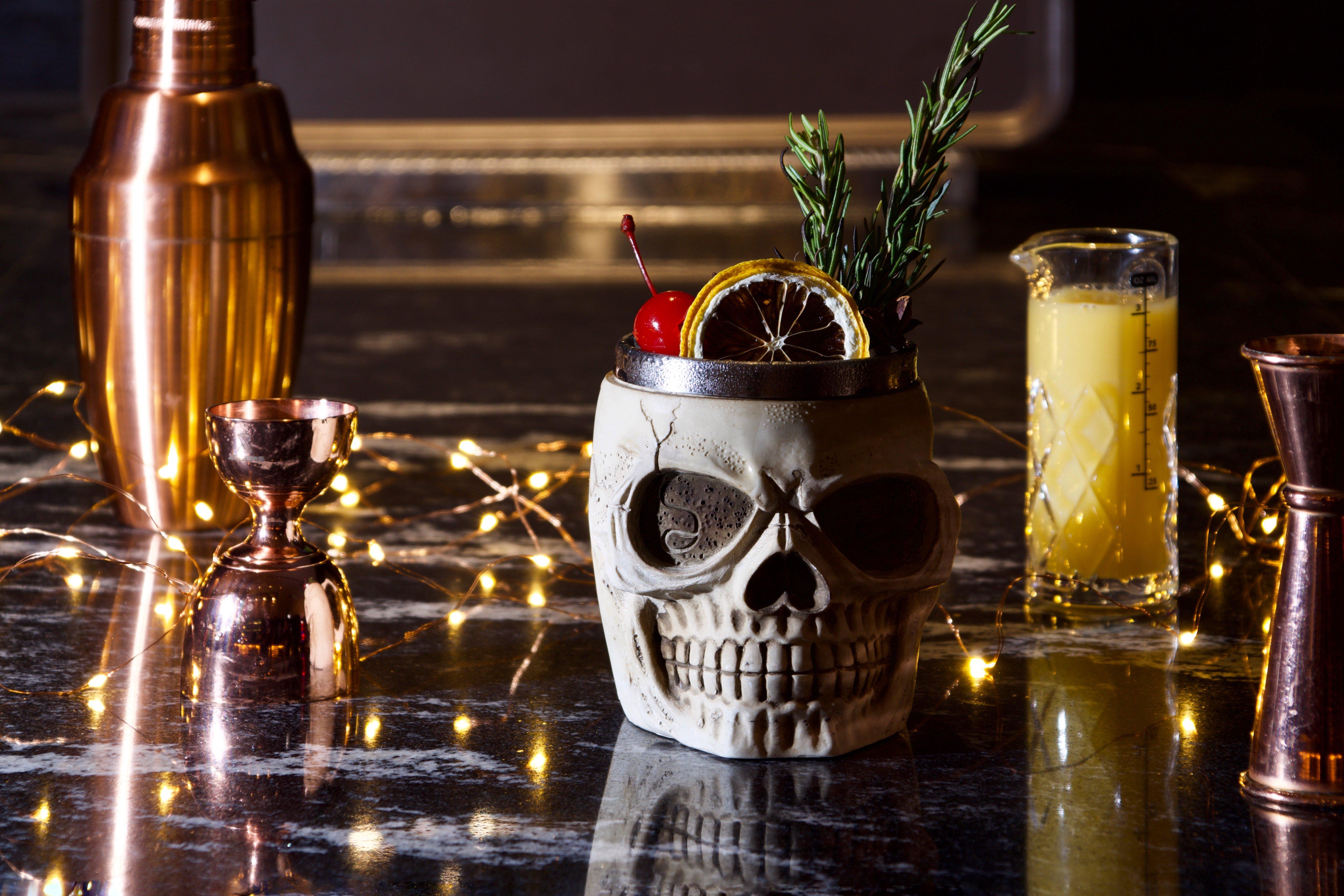Hotel Indigo Phuket Patong By Ihg Экстерьер фото A skull mug