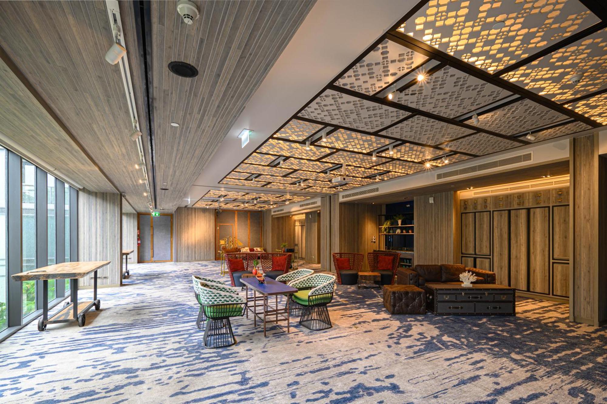 Hotel Indigo Phuket Patong By Ihg Экстерьер фото The interior of the hotel